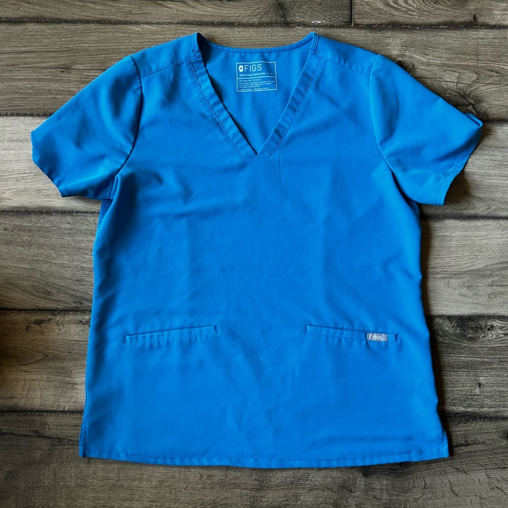 Figs Casma Three Pocket Scrub Top Capri Blue - Picture 3 of 9